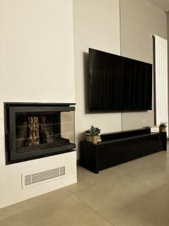The Corner 1BR in Gemmayze - Beirut - 9