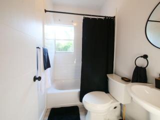 Wynwood Escape Stylish in the Heart of Miami 1BR - Miami - 1