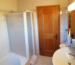 Family chalet apartment 150 qm on Lake Zurich - Altendorf - 1
