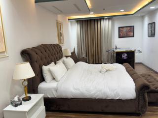 Gold Crest Modern And Luxurious Apartments In DHA Lahore - Phase 4 - Lahore - 5