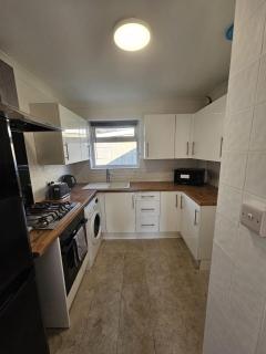 The Magical Manor - Leavesden Green - 5