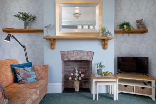 Sea Peeps, holiday apartment in Paignton - 6
