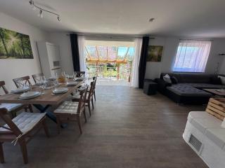 Haus Ostseesprung - Fewo Sarah Hochparterre gratis WLAN, Parkplatz und gem Garten - Bad Doberan - 8
