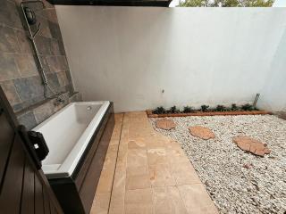Green Haven Villas With Jacuzzi - Cidade de Krabi - 4