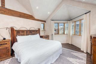 Spacious Telluride Retreat with Private Hot Tub - 6