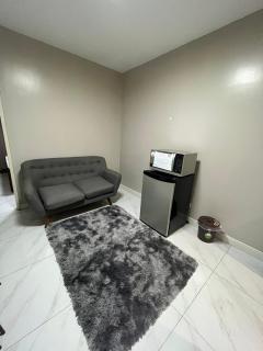 Monarch parksuites 1bedroom with free pool access - Manila - 2