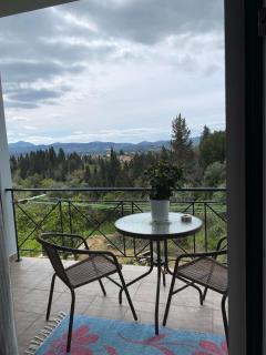 K & M Retreat - Detatched, Stunning Hill Views - Evropoúloi - 4