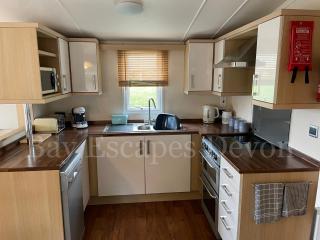 Bay Escapes, Pet Friendly Caravan on Hoburne - 2