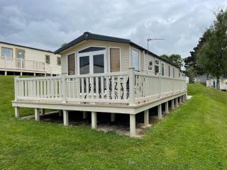 Bay Escapes, Pet Friendly Caravan on Hoburne - 0