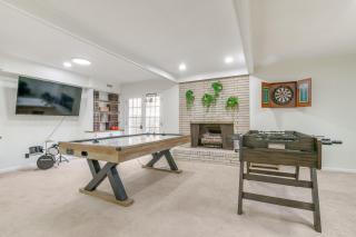 7 Mi to Dtwn Durham Home with Hot Tub and Game Room! - 8