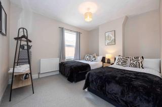 Spacious & cozy Home in Salford - Manchester - 3
