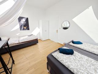 Charming Stay at Märzstraße Apartment Close to Vienna Attractions MZ49 - Viena - 1