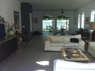 Casa 250 metros praia - 4 suítes - Piscina - Churrasqueira - Guarujá - 3