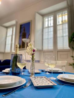 Santa Cruz - City Center Premium Apartment-PRIVATE FREE PARKING - Sevilha - 0