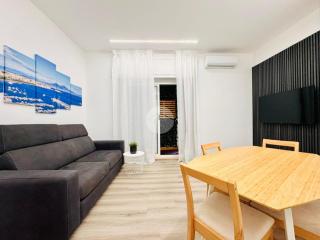 Joma House - - 8