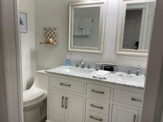 Endless Summer Beach House steps to Beach, shopping & popular restaurants - New Smyrna Beach - 1