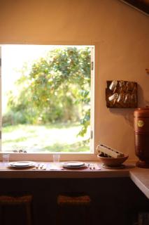 Casa de barro em fazenda regenerativa na Bahia - 5