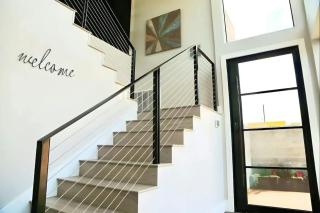 Modern 2-Home Private Oasis w Pool Hot Tub in DT - Austin - 7