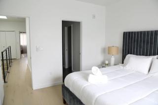 Modern Condo w Patio City Views Heart of DT Austin - Austin - 6