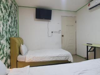 Hotel O Green Leaf Guest Lodge Kk - 3