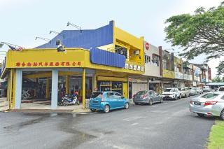 Hotel O S Homestay - 9