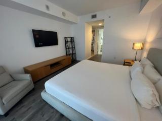 Miami Beautiful with kitchen and beach service Apmt 1B1B - 6