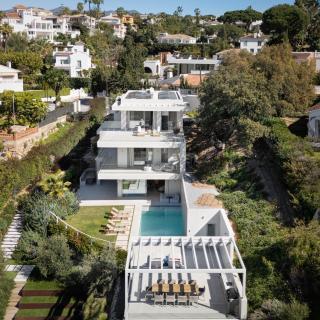 Luxury New Villa Alma- 5bdr, Pool, Garden, Parkin - Marbella - 0