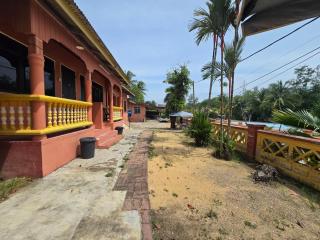 OYO 91042 Kamal Guest House Marang - Kampong Kijing - 8