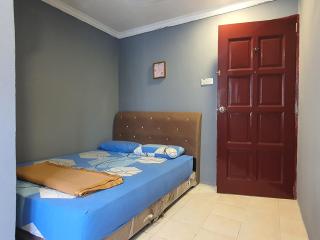 Hotel O Hoover Room - 8