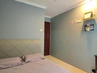 Hotel O Hoover Room - 6