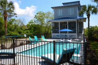 Doctor's Orders 2 Short Walk to Private Deeded Beach Sleeps 14 - Destin - 0