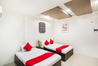 OYO 489 Casa Mia Hotel Suites - 9