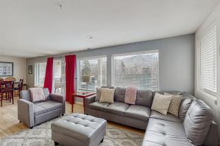 Park Pointe: (A104) - 6