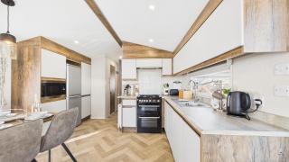 9 Beachlands - Porchfield - 7