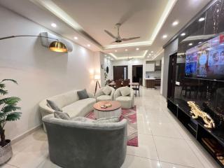HighRise Gold Crest Luxury Apartments DHA Lahore - Lahore - 7