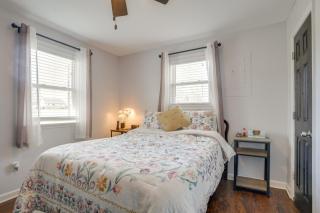 5 Mi to Dtwn Fredericksburg Family Gem with Yard - 2