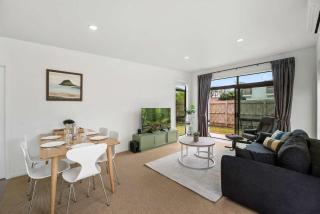 Sunny Seaside Retreat - Papamoa Beach - Papamoa - 4
