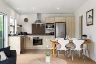 Sunny Seaside Retreat - Papamoa Beach - Papamoa - 2