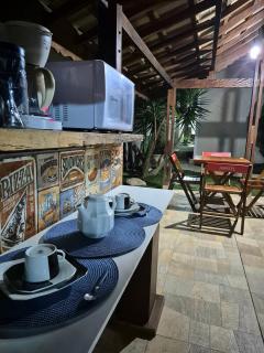 Suítes com piscina a 2 quadras da Praia da Enseada - 1