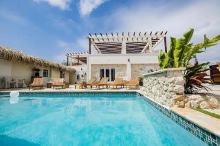 Eva Spa Resort Pool Rooftop Views - Savaneta - 5