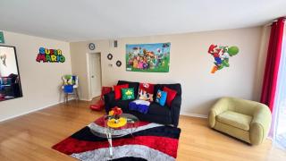 Mario, Harry Potter, Disney & not themed Loft Universal Studios 10min loft apartment - Los Angeles - 0
