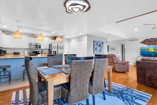 Waterfront Sunrise Beach Rental with Private Dock - Sunrise Beach - 5