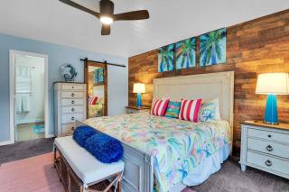 Waterfront Sunrise Beach Rental with Private Dock - Sunrise Beach - 1