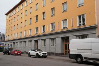 Bright & Modern Scandinavian Attic Suite in City Center - 7