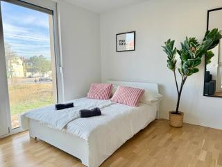 Modern Apartment with Balcony near SCS - Wiener Neudorf - 2