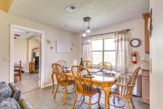 6 Mi to Ellen Trout Zoo Family Home with Yard! - 4