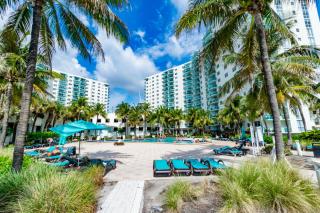 Fully equiped, ocean front, pool, parking - Hollywood - 0