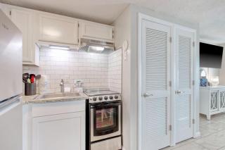 Myrtle Beach Resort T703 Beach Front Oasis - Myrtle Beach - 3