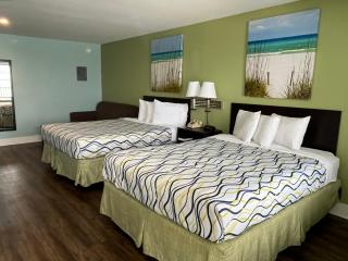 Boardwalk Beach Hotel - Panama City Beach - 9