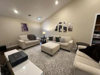 Beautiful inviting homestead, event barn, orchard - Arlington - 7